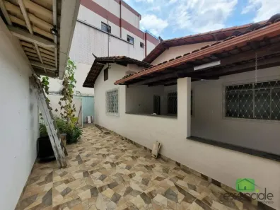Casa com 3 Quartos à venda, 360m² no Eldorado, Contagem
