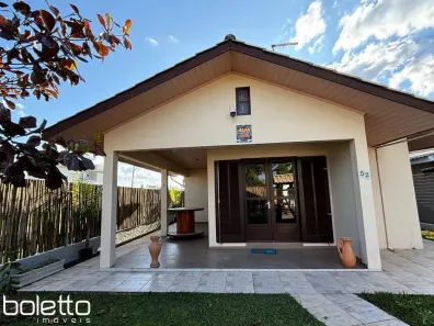 Casa com 3 Quartos à venda, 117m² no Torres, Torres