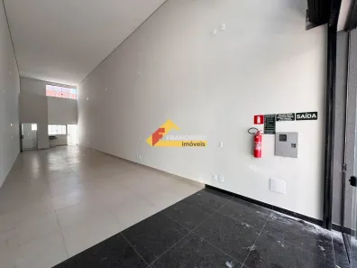 Ponto Comercial para alugar, 90m² no Centro, Divinópolis