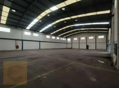 Galpão/Depósito/Armazém para alugar, 850m² no Vila Paranaguá, São Paulo