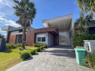 Casa de Condomínio com 4 Quartos à venda, 152m² no XANGRI-LÁ, Xangri-lá
