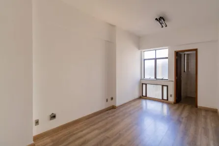 Sala Comercial para alugar, 28m² no Lourdes, Belo Horizonte