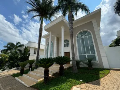 Casa de Condomínio com 3 Quartos para venda ou aluguel, 490m² no Vila Santo Antônio, Americana
