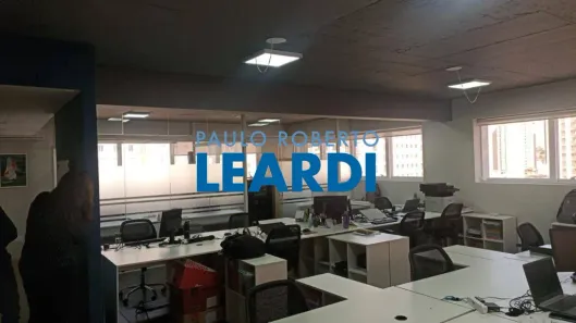 Sala Comercial para alugar, 74m² no Vila Assunção, Santo André