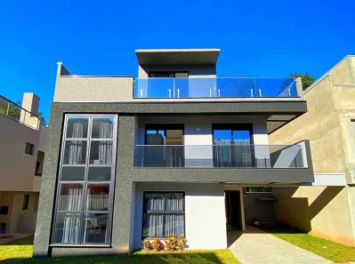 Casa de Condomínio com 3 Quartos para alugar, 191m² no Santa Felicidade, Curitiba