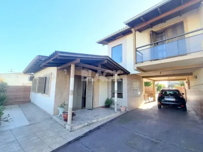 Casa com 3 Quartos à venda, 383m² no Torres, Torres