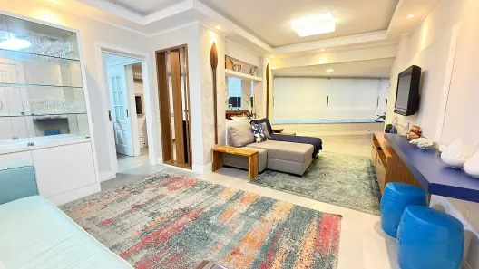 Apartamento com 3 Quartos para alugar, 118m² no Centro, Balneário Camboriú