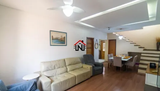 Casa com 5 Quartos à venda, 300m² no Vila do Encontro, São Paulo
