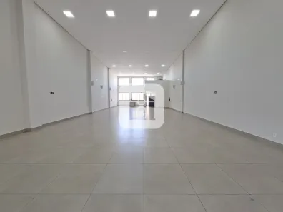 Galpão/Depósito/Armazém para alugar, 280m² no Jardim das Palmeiras, Uberlândia