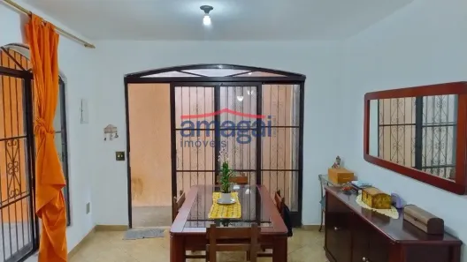 Sobrado com 4 Quartos à venda, 140m² no Jardim das Indústrias, Jacareí