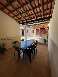Casa com 3 Quartos à venda, 330m² no Segismundo Pereira, Uberlândia