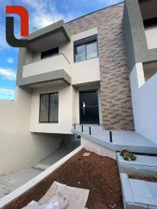 Casa de Condomínio com 3 Quartos à venda, 150m² no Novo Mundo, Curitiba