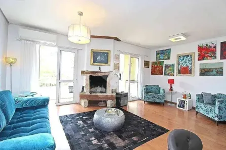 Casa de Condomínio com 3 Quartos para alugar, 246m² no Pedra Redonda, Porto Alegre