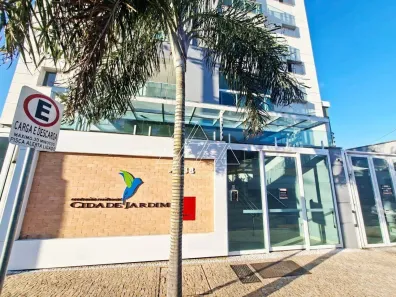 Apartamento com 3 Quartos para alugar, 129m² no Palmital, Marília