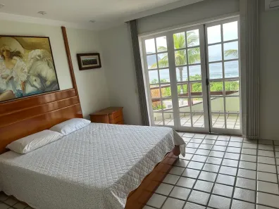 Casa de Condomínio com 4 Quartos à venda, 180m² no Camboinhas, Niterói