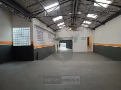 Galpão/Depósito/Armazém com 3 Quartos para alugar, 220m² no Serraria, Diadema