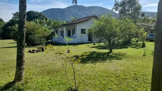 Fazenda/Sítio com 3 Quartos à venda, 300m² no Vale da Figueira (Ponta Negra), Maricá