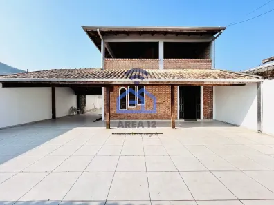 Sobrado com 5 Quartos à venda, 350m² no Jardim das Gaivotas, Caraguatatuba