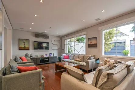 Casa com 3 Quartos à venda, 246m² no Bela Aliança, São Paulo