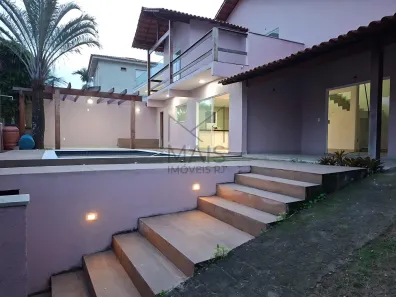 Casa com 4 Quartos à venda, 250m² no Maravista, Niterói
