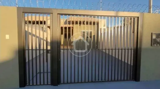 Casa com 2 Quartos à venda, 78m² no Jardim Colúmbia, Campo Grande