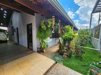 Casa com 3 Quartos à venda, 208m² no Antares, Londrina
