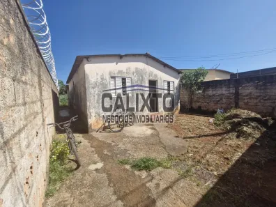 Casa com 2 Quartos à venda, 150m² no Jardim Canaã, Uberlândia
