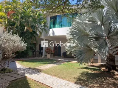 Casa com 4 Quartos à venda, 650m² no Ibituruna, Montes Claros