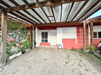 Casa com 2 Quartos à venda, 70m² no Olaria, Canoas