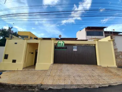 Casa com 3 Quartos para alugar, 140m² no São Carlos, Anápolis