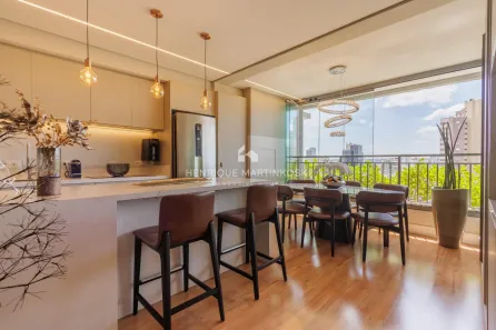 Apartamento com 2 Quartos à venda, 72m² no Centro, Curitiba