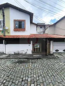 Casa de Condomínio com 2 Quartos à venda, 95m² no Camarão, São Gonçalo