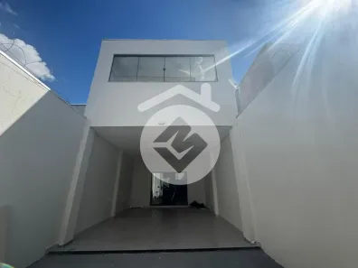 Sobrado com 3 Quartos para alugar, 150m² no Aclimação, Uberlândia