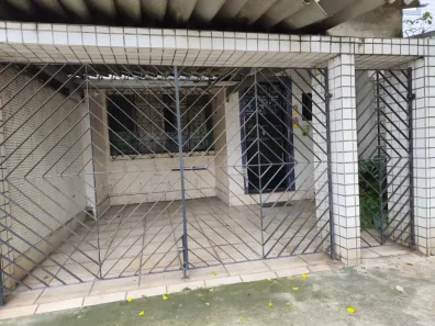 Sobrado com 2 Quartos à venda, 90m² no Marapé, Santos