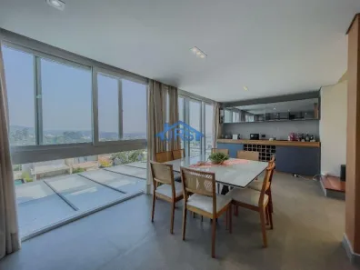 Casa de Condomínio com 3 Quartos à venda, 350m² no Alphaville, Santana de Parnaíba