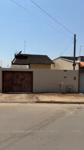 Casa com 2 Quartos à venda, 90m² no Jardim Veneza, Aparecida de Goiânia