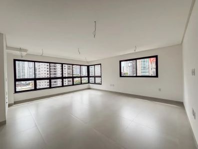 Apartamento com 3 Quartos à venda, 120m² no Setor Bueno, Goiânia