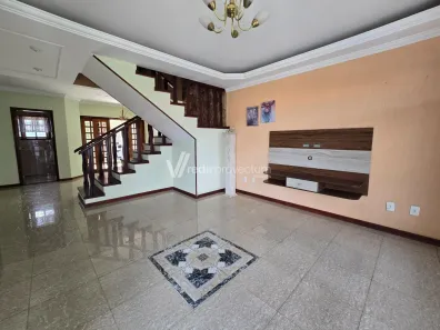 Casa de Condomínio com 3 Quartos à venda, 250m² no Roncáglia, Valinhos