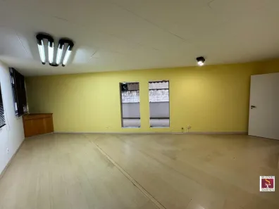 Sala Comercial à venda, 80m² no Santa Efigênia, Belo Horizonte