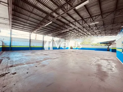 Galpão/Depósito/Armazém para alugar, 1000m² no Minas Gerais, Uberlândia