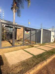 Casa com 3 Quartos para alugar, 130m² no Plano Diretor Sul, Palmas