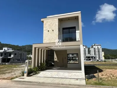 Casa de Condomínio com 3 Quartos à venda, 193m² no Beira Rio, Biguaçu
