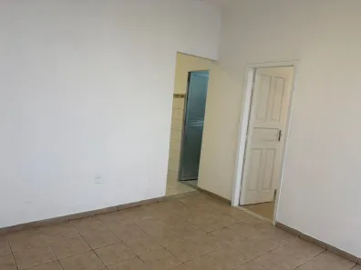 Casa com 1 Quarto para alugar, 78m² no Centro, Nova Iguaçu