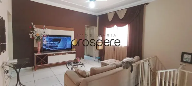 Casa com 4 Quartos à venda, 224m² no Jardim Santana, Presidente Prudente