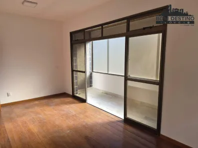 Apartamento com 3 Quartos para alugar, 120m² no Savassi, Belo Horizonte
