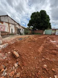 Lote/Terreno à venda, 402m² no Centro, Montes Claros
