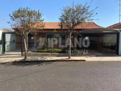Casa com 3 Quartos à venda, 264m² no Vila José Bonifácio, Araraquara
