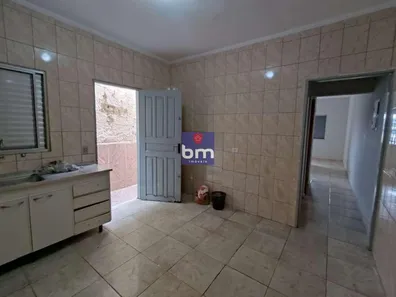 Casa com 3 Quartos para alugar, 180m² no Parque Ipê, São Paulo