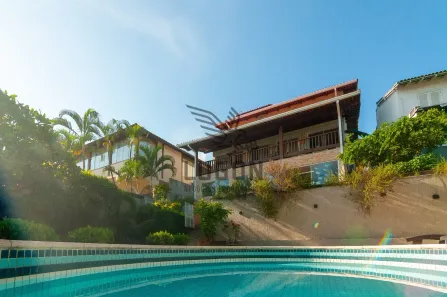 Casa com 3 Quartos para alugar, 523m² no Ilha do Boi, Vitória