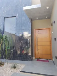 Casa com 3 Quartos à venda, 220m² no Jardim do Lago, Uberaba